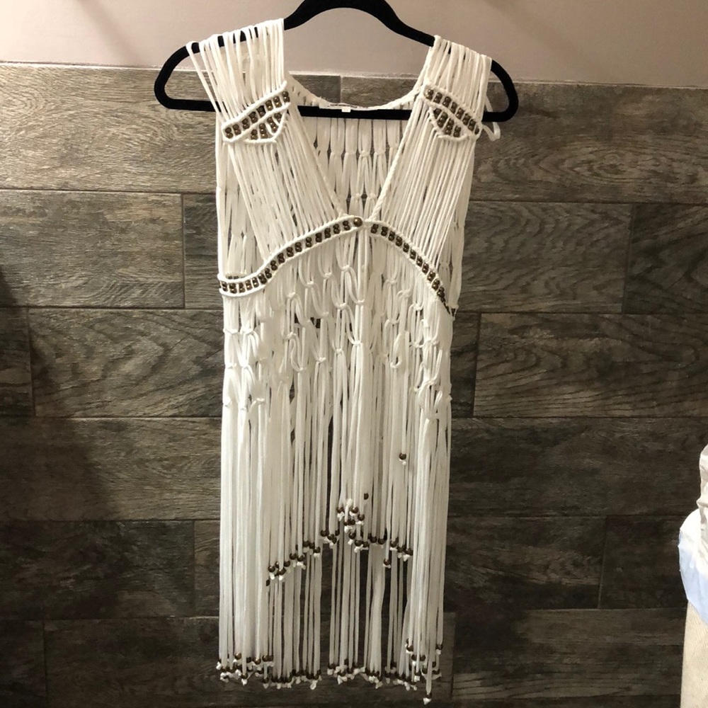 White Tunic with bras color beads.